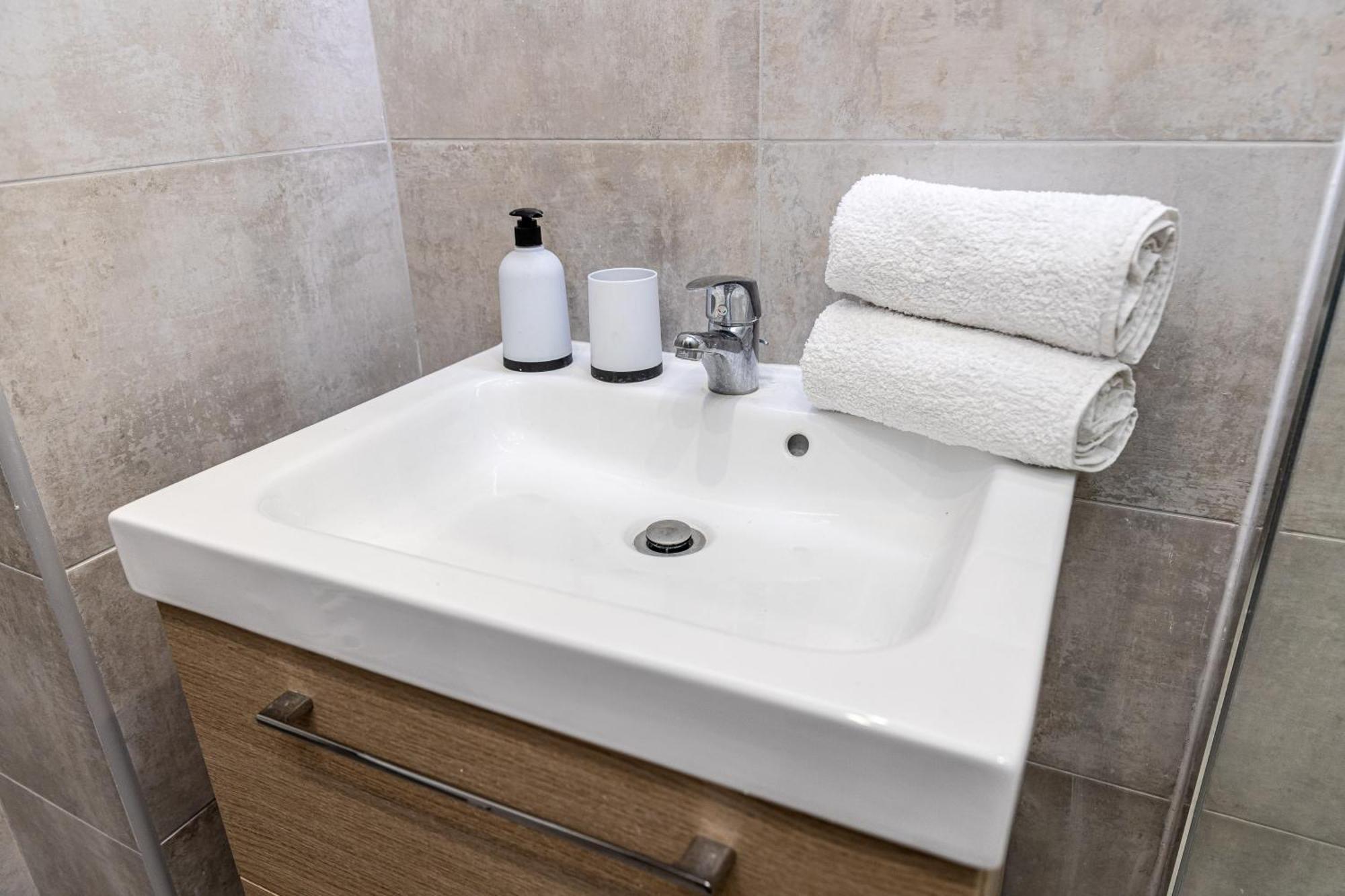 Apartament Oasis Urbaine For 8 Near To Paris Villejuif Zewnętrze zdjęcie